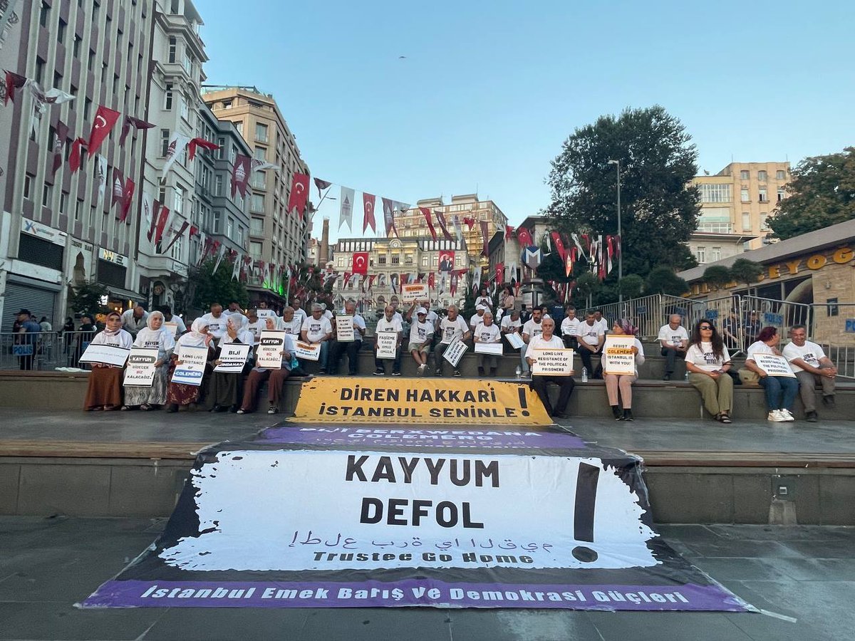 dempartistanbul's tweet photo. Adalet Nöbetimizin 65. gününde halk iradesini gasbeden tek adam iktidarına karşı mücadeleyi İstanbul'dan Hakkari'ye yükseltiyoruz.
#KayyumDefol! https://t.co/U4IYUdwhsg