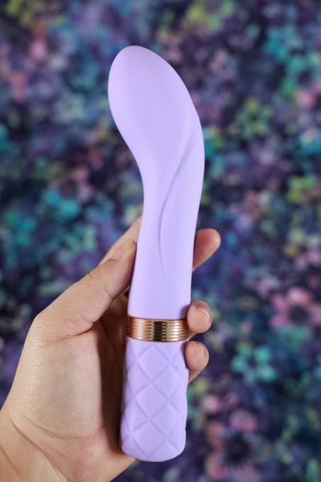 Find out just how SASSY the @BMS_Factory Pillow Talk Sassy Vibrator is on https://t.co/9SYzKrkmKv today<a class="tags" target="_blank" title="On Twitter" href="/?out=eyJ0eXAiOiJKV1QiLCJhbGciOiJIUzUxMiJ9.eyJpYXQiOjE3MzA0MjA4NjUsImlzcyI6InR3cG9ybnN0YXJzLmNvbSIsIm5iZiI6MTczMDQyMDg2NSwiZXhwIjoxNzYxOTU2ODY1LCJyZWRpcmVjdF91cmwiOiJodHRwczovL3R3aXR0ZXIuY29tL0JNU19GYWN0b3J5In0._VDohEZNUqXQYomrHL7zCA-JRvaTPPUcHRVaIl1D1eULa8JqYMfkrXo3IWS5HZkBjQx4RPu3Y2NPHrts_gB-IQ">@BMS_Factory</a><a href="/tag/apclips"class="tags"><span>#apclips</span></a>