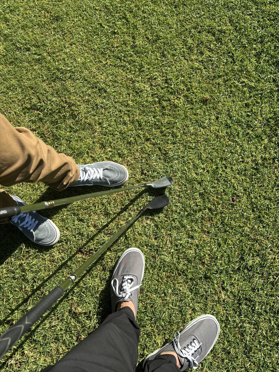 Bored_Hades18's tweet photo. Took the little guy out today to show him the way ⛳️ ☀️ #SunsOutClubsOut #golf #VansLife #TouchDatGrass #Mizuno #Tp https://t.co/zmga08JUxh