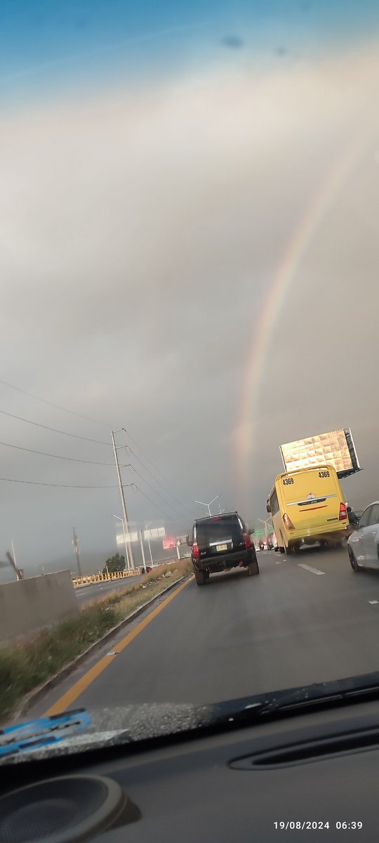 MeryMoga's tweet photo. Mi mañana con un lindo arcoiris 🙏🏼 https://t.co/v1F1kQUkZe