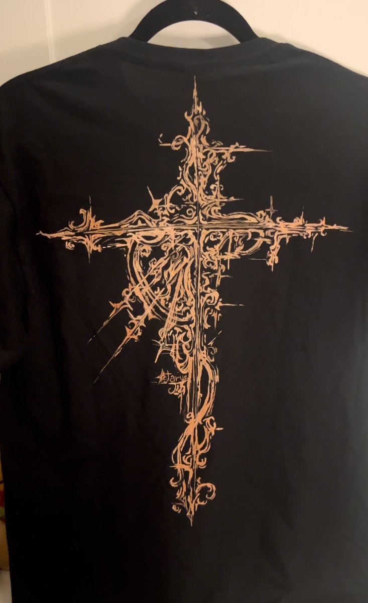 st4rys__'s tweet photo. reverse dye technique w bleach https://t.co/KfXXbYdQJf