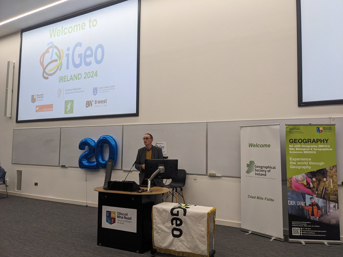 Maynoothgeog's tweet image. And there he is in action, welcoming everyone from @IGeoDublin2024 to @MaynoothUni 
#IGEO2024 #GeographyTeachers #JCGeography