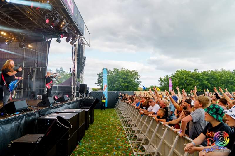 TheFoos3's tweet photo. @AxminsterGuild1 We are heading to Axminster on the 7th September to rock the GuildHall!!
Who's coming #Axminster? https://t.co/9ghR8GTrju
