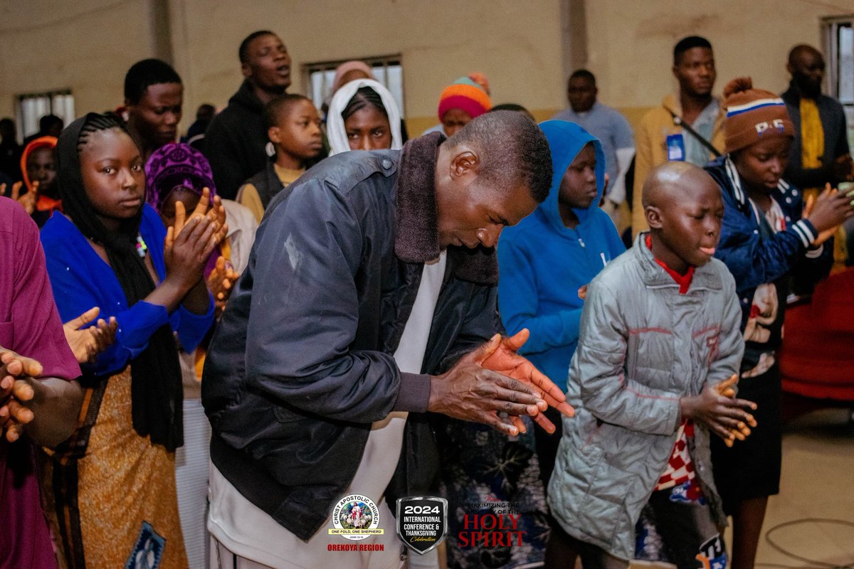 Orekoyaofficial's tweet image. The session ended with earnest prayers, asking God to fill us with His Spirit and empower us for the work ahead.

MAXIMIZING THE MINISTRY OF THE HOLY GHOSTS!
#2024InternationalConference
#CACNews 
#CACYOF
#ChristApostolicChurchYouthConference
#CACOrekoyaRegionalHeadquarters