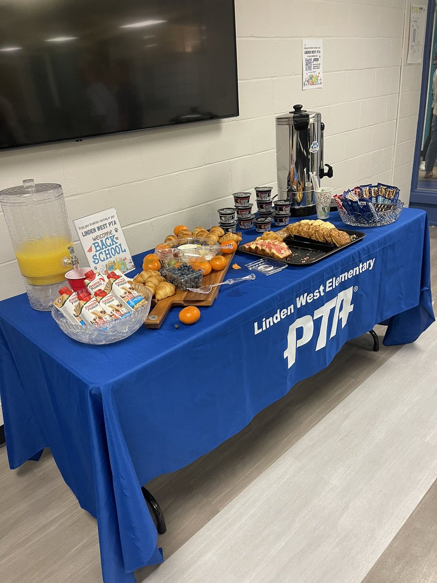 Catherine Holmes (@msholmesnkc) on Twitter photo Thank you <a href="/LWNKCSD/">Linden West NKC</a> PTA for breakfast!! 🤩 wonderful way to start a productive work day!! Thank you <a href="/LWNKCSD/">Linden West NKC</a> PTA for breakfast!! 🤩 wonderful way to start a productive work day!!