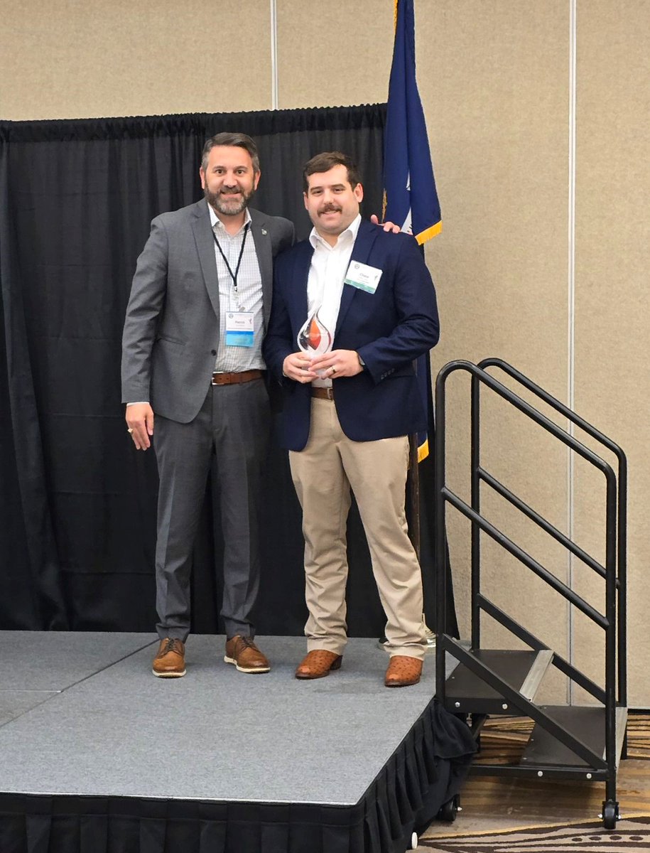 Congratulations to Chase Campo, PharmD, on receiving the Distinguished Young Pharmacist Award! Business Development Executive Patrick Brazan presented Chase with the DYP trophy at the Louisiana Pharmacists Association Awards Ceremony.