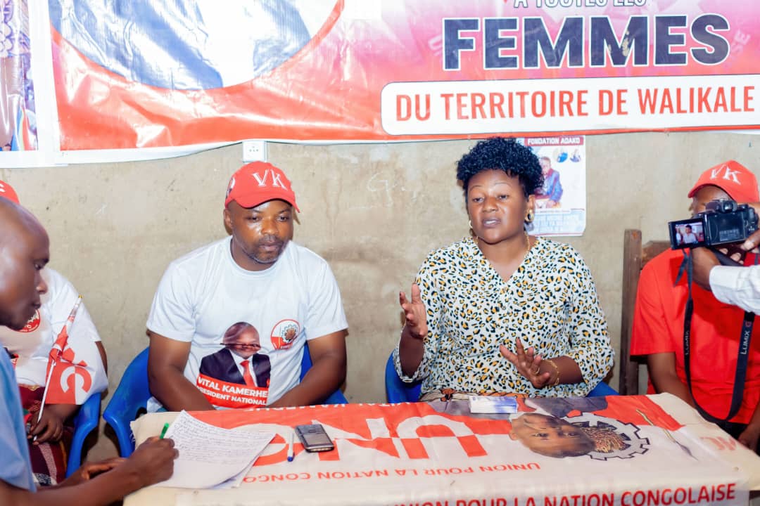 patrickmus17's tweet photo. Pour ses vacances parlementaire, l'Hon. @RamazaniNafisa, élue de @uncrdc #Walikale a décidé d'être prêt de sa base et écouter ses électeurs afin de mieux les défendre au niveau provincial.
Un vent nouveau à #Walikale

@VitalKamerhe16 @BillyKambale1 @MichelMoto1 @AimMoto @nk_unc https://t.co/bybIvReboY
