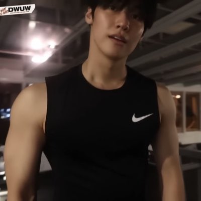 Biglusts's tweet photo. #NewProfilePic https://t.co/u4BRRC0abm