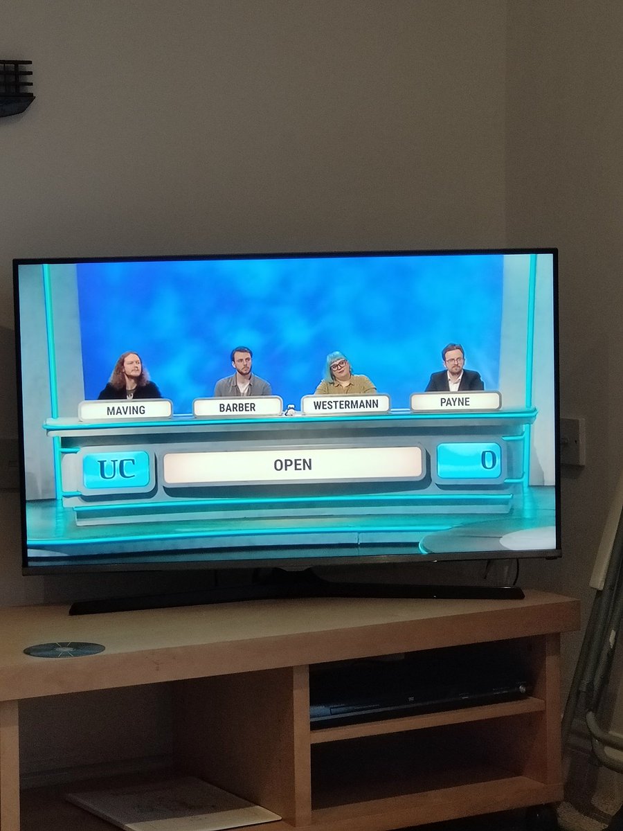 AnnaEDesigns's tweet photo. Aaaagh! So excited to see the fabulous @kariebookish on University Challenge!! https://t.co/MekeMYpCzm