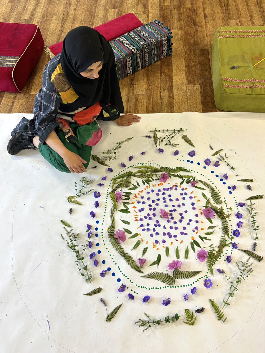 Manchester Art Gallery (@mcrartgallery) on Twitter photo 🟢🌸 Today we enjoyed working with local artist Nadia at <a href="/Mag_PlattHall/">Platt Hall</a> for our summer workshops with MCRactive’s Holiday Activity and Food Programme. As a group, children made a large natural form mandala from wild flowers and greenery from the garden taking inspiration from 🟢🌸 Today we enjoyed working with local artist Nadia at <a href="/Mag_PlattHall/">Platt Hall</a> for our summer workshops with MCRactive’s Holiday Activity and Food Programme. As a group, children made a large natural form mandala from wild flowers and greenery from the garden taking inspiration from