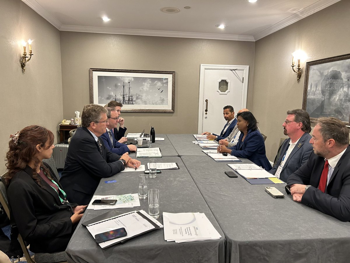 Team #Caledon met ON Attorney General, Hon. Doug Downey, (dougdowney_bsom) and Councillors Russo, Maskell and Napoli to discuss solutions for the backlog in the court system. We look forward to working together to find ways to improve this, especially as our town continues to