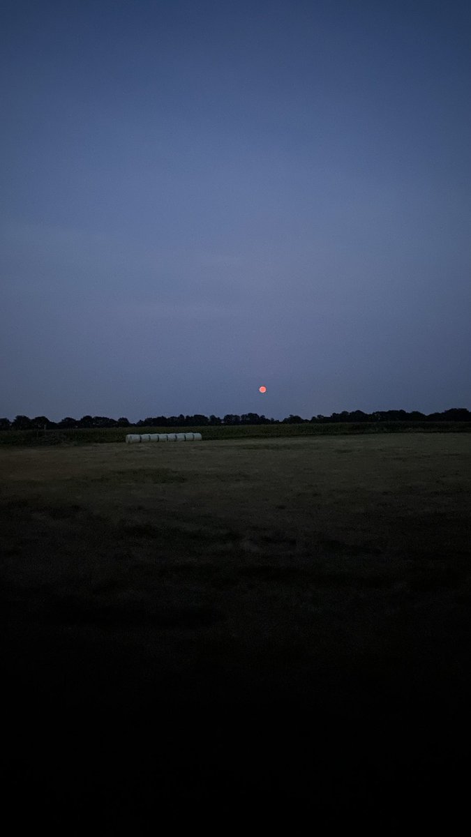 Daar komt ie aan #supermaan