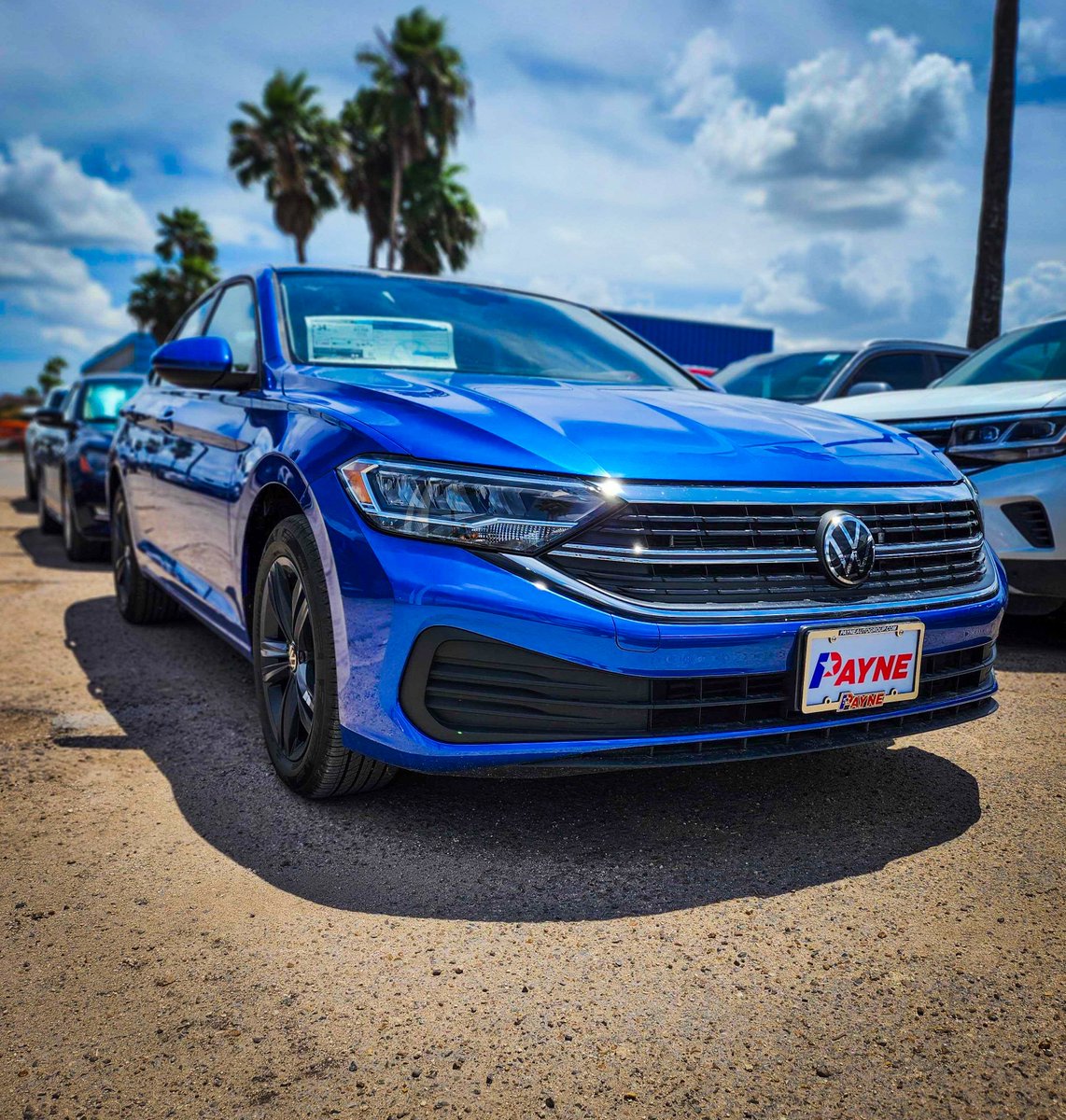 PayneBvilleTX's tweet image. 🚗💨 Experience the sleek and efficient 2024 Volkswagen Jetta SE! Perfect for daily commutes and long road trips alike, this sedan offers modern design, advanced tech, and smooth performance.

📲 Learn more: paynebrownsvillevolkswagen.com/vehicle-detail…

#VWJettaSE #EfficientDriving #PayneAutoGroup