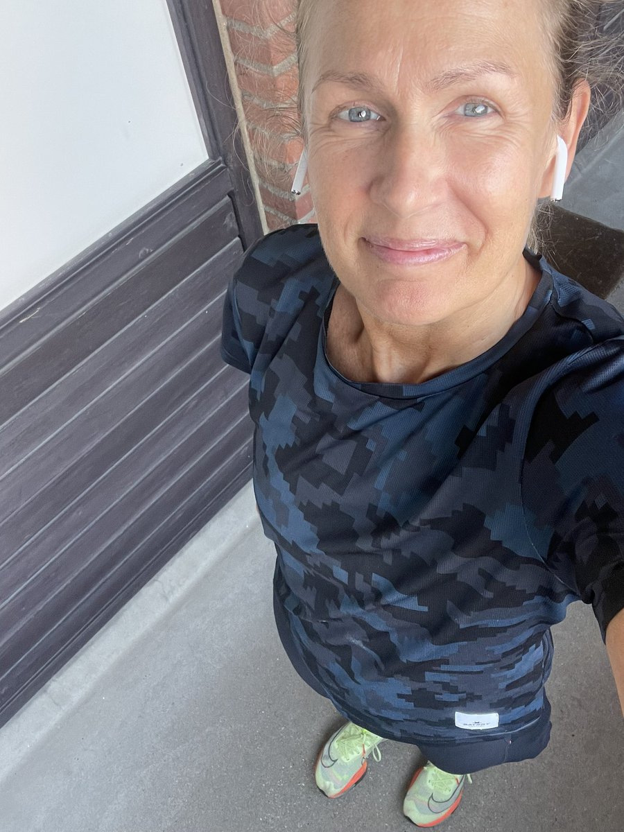 BronkePia's tweet photo. #twrundk

Dejlig aftentur☺️. Kan mærke fremgang hver gang, så tænker jeg snart er helt på toppen igen💪🙌 https://t.co/wZi3atMpdj