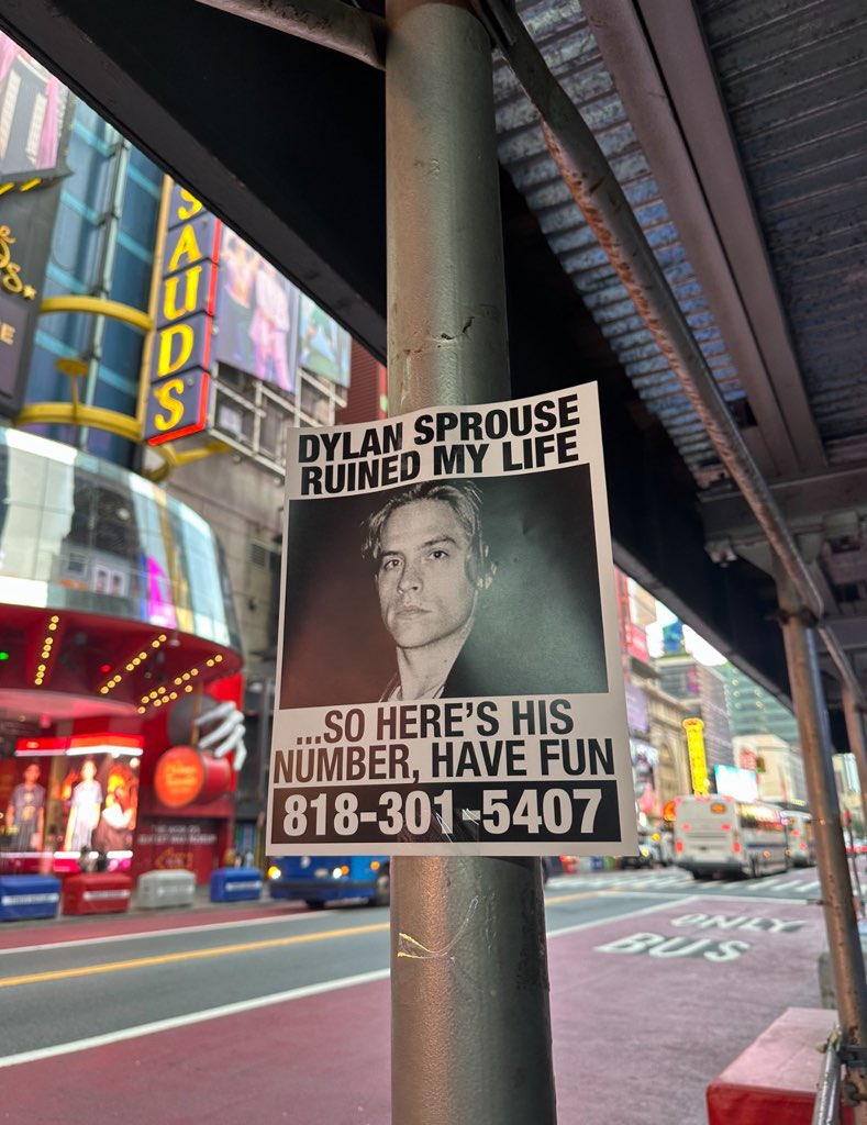 Dylan Sprouse Leaked Photos