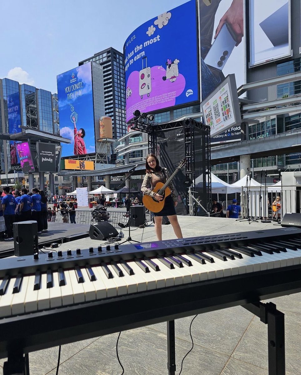 YOUTH DAY Toronto (@ydtoronto) on Twitter photo Voting for the YD Concert Series at TD Music Hall Sept 19th closes tonight at midnight!🙌🏼
#artists #toronto #livemusic
docs.google.com/forms/d/e/1FAI… Voting for the YD Concert Series at TD Music Hall Sept 19th closes tonight at midnight!🙌🏼
#artists #toronto #livemusic
docs.google.com/forms/d/e/1FAI…