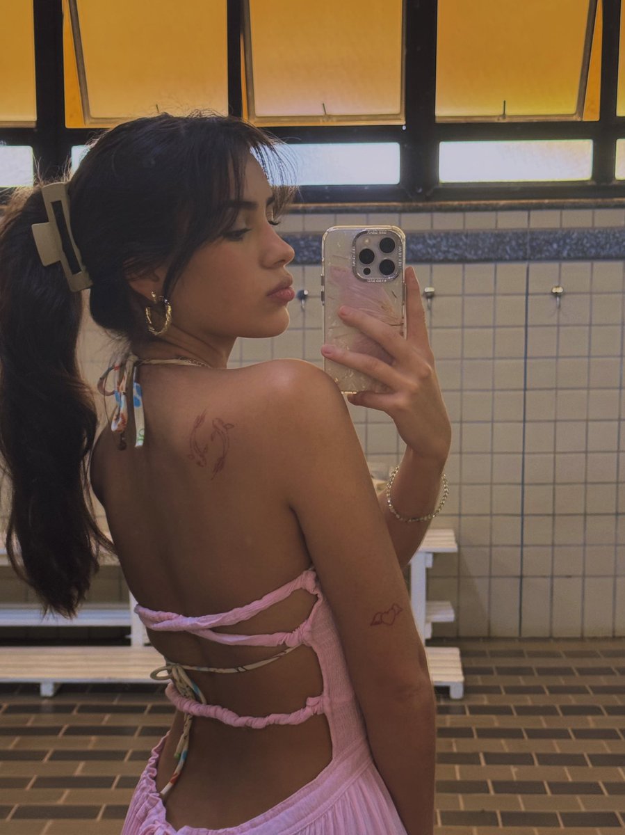 nicole 🍉 tweet media