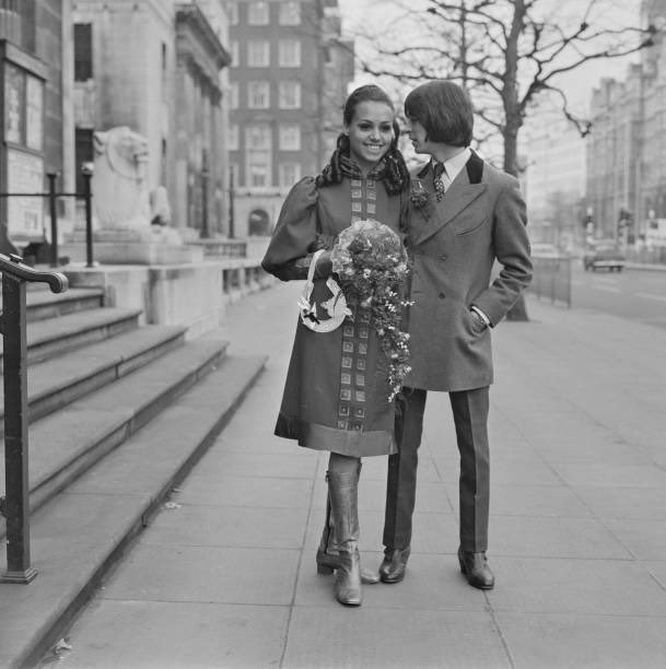 nikidoog's tweet photo. Ian McLagan marries Sandy Sarjeant, at Marylebone Registry Office. 1968.
Photo by Evening Standard
#ModGirlMonday #ModMonday https://t.co/6goUD5ITTA