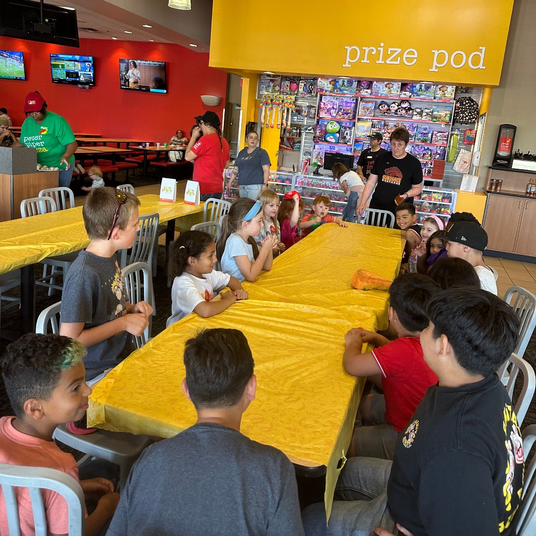 SundanceMustang's tweet photo. 🍕 Pizza Night Success! 🎉 We had a blast at Peter Piper Pizza, enjoying great food and games while supporting Sundance! Thanks to everyone who joined—your participation helps us continue to grow! #MustangPride #BESDistheBEST https://t.co/S51QpJZRj8