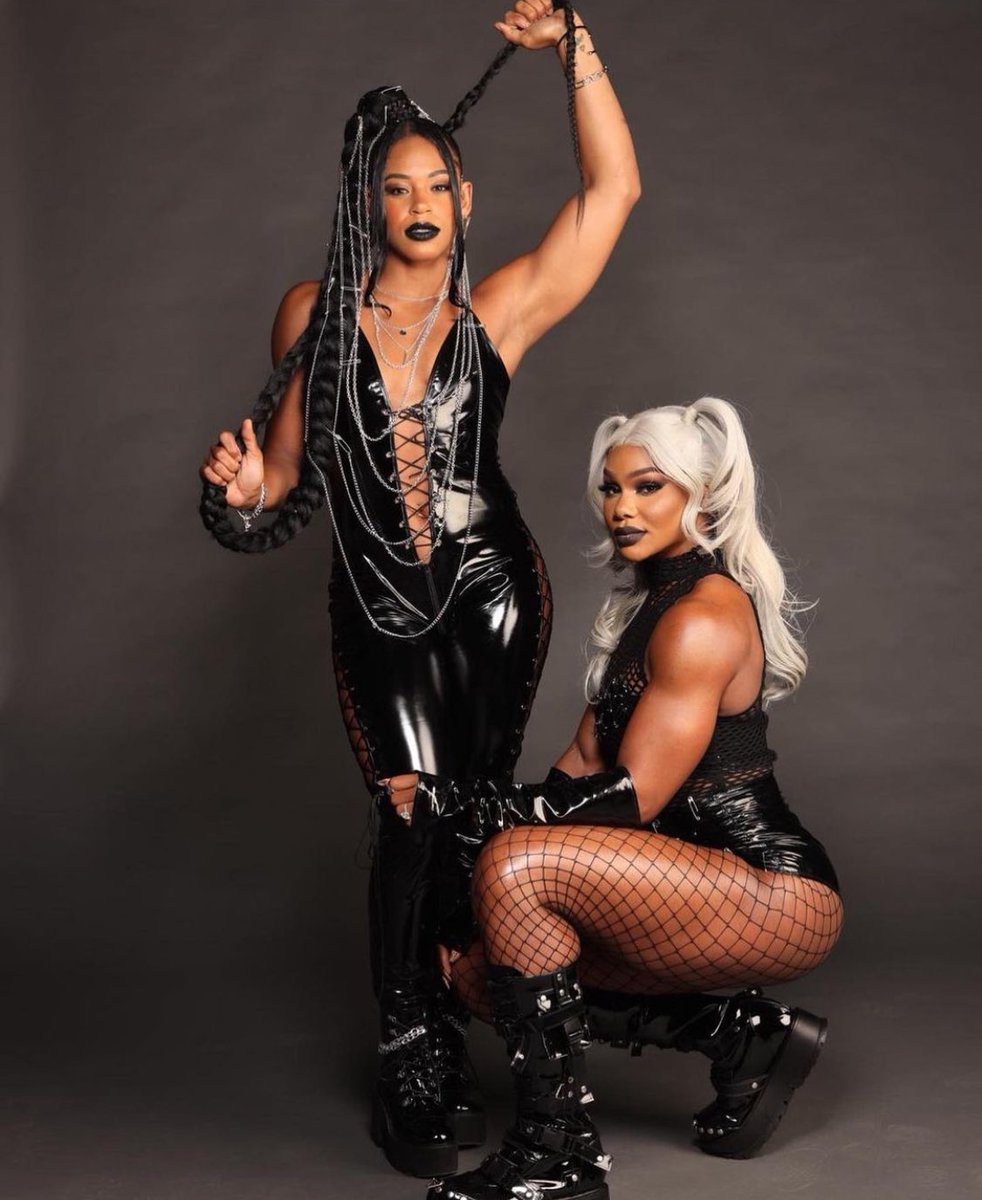 Can’t weather my reign. 𖣩 NOT @Jade_Cargill. tweet media