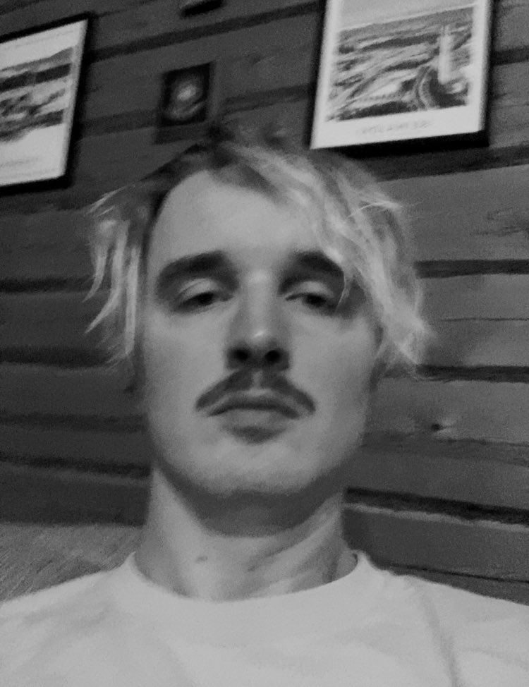 I’m SORRI. Sauna2000 tweet media