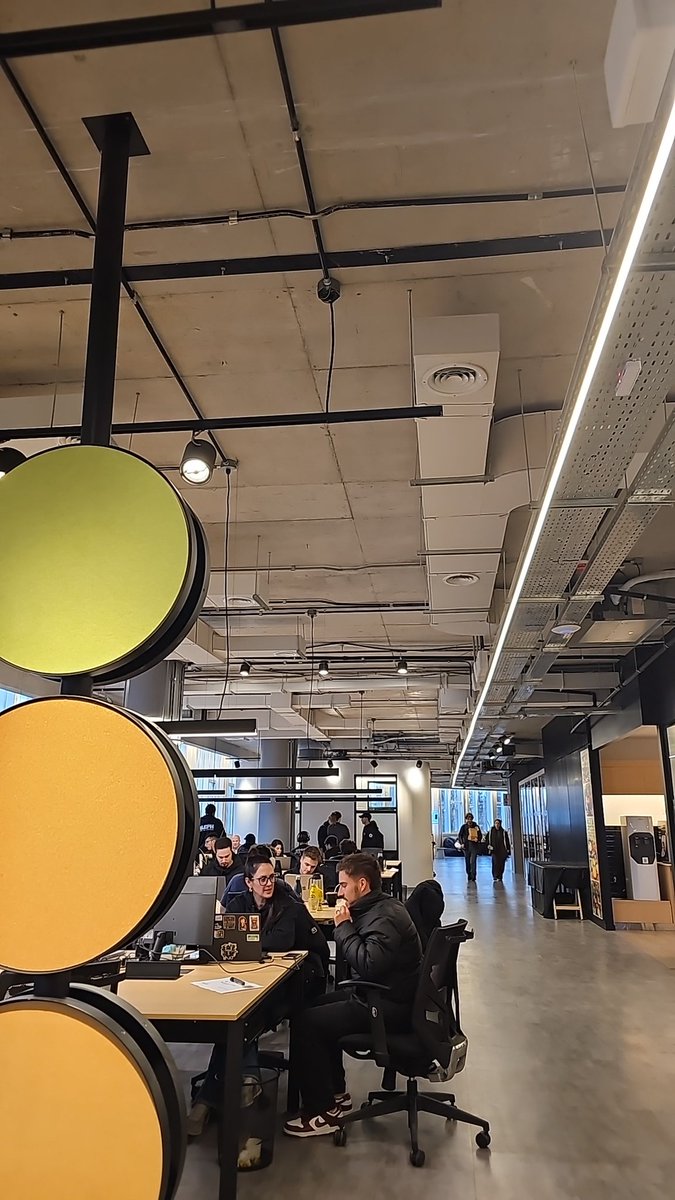 Another day, another step towards innovation at #alephcrecimientobuild! Excited to be part of this incredible journey.  #entrepreneurship #tech
 #entrepreneurship #web3 #popupcity