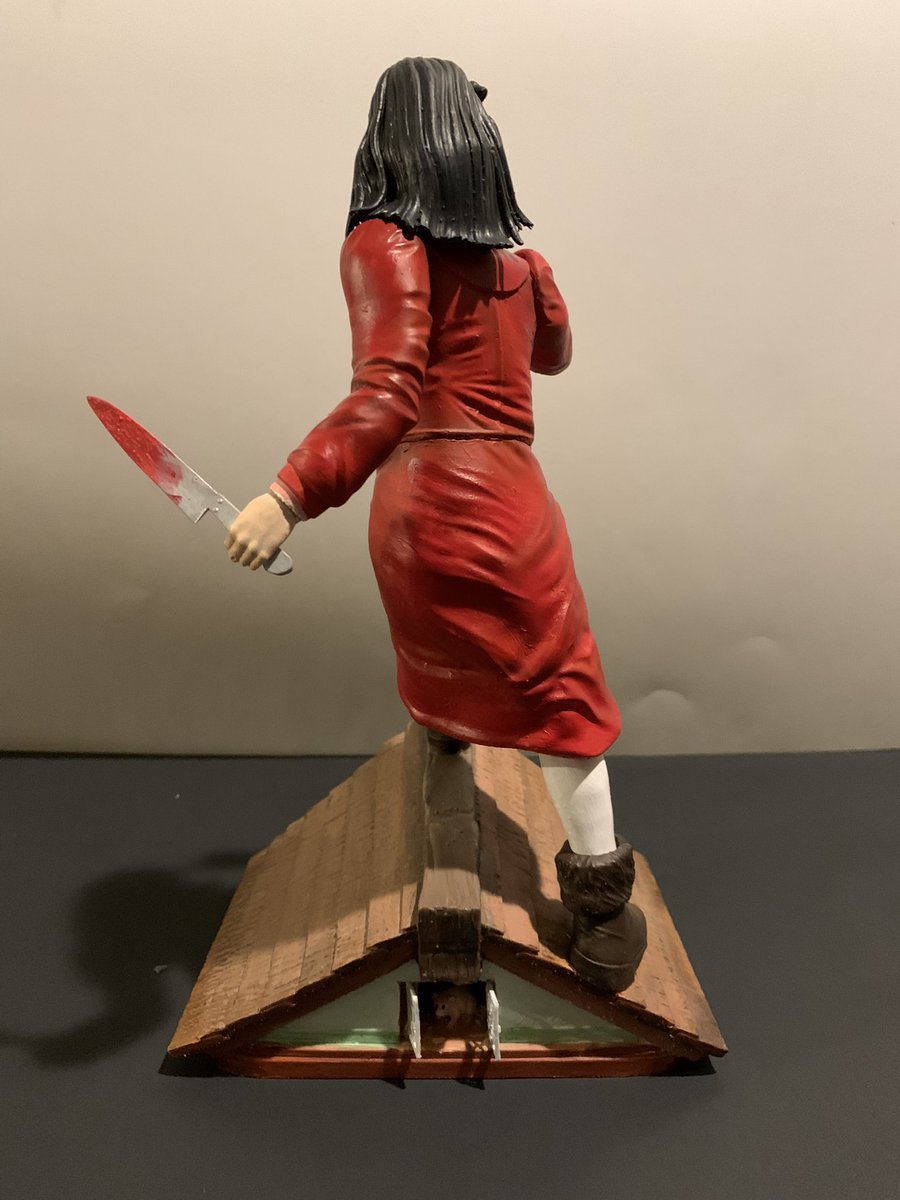 JackieDynamite's tweet image. This second Orphan: First Kill treasure is so epic it takes 2 posts to share! I couldn’t leave my other Esther statue alone, now could I? The artist weaved in several iconic elements from the movie into this. Can you find them all? 1/2 #IsabelleFuhrman #OrphanFirstKill #Esther