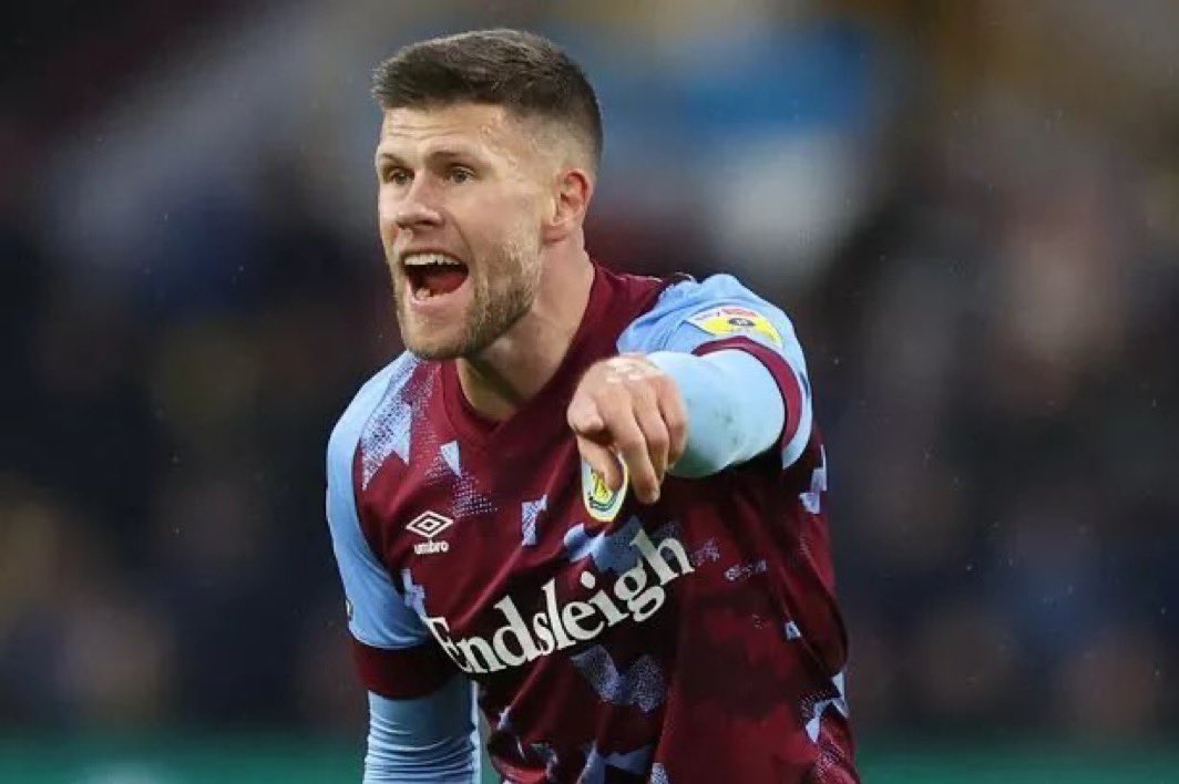 LifeOfBall123's tweet photo. Johann Berg Gudmundsson close to signing in Saudi Arabia.

Deal is imminent. 🇸🇦 

(@sachatavolieri)

#Twitterclarets #BurnleyFC #TransferNews https://t.co/JKd9XAuQQI