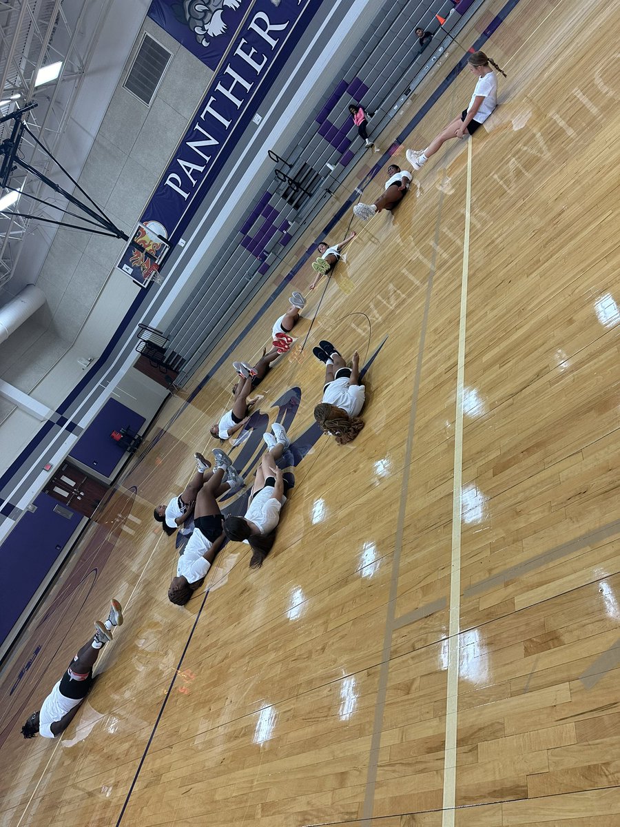 RPHS_GBB's tweet photo. Grit•Grind•Growth #HHH #ittakeswork https://t.co/G8KxYt63un