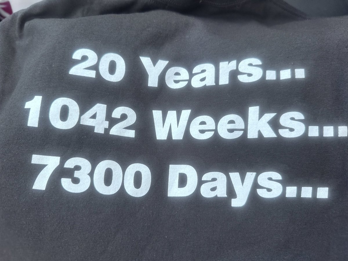 I may not have done my behavior presentation today, but today was AWESOME  <a href="/NASDschoolsSupt/">Joseph Kovalchik</a> and <a href="/m_schoeneberger/">Michelle Schoeneberger, Ed.D.</a> TY! I know the difference I make bc I work for a district that supports,challenges, values me. Also, I got my 20 year shirt today! So proud to be a part of #kkidpride