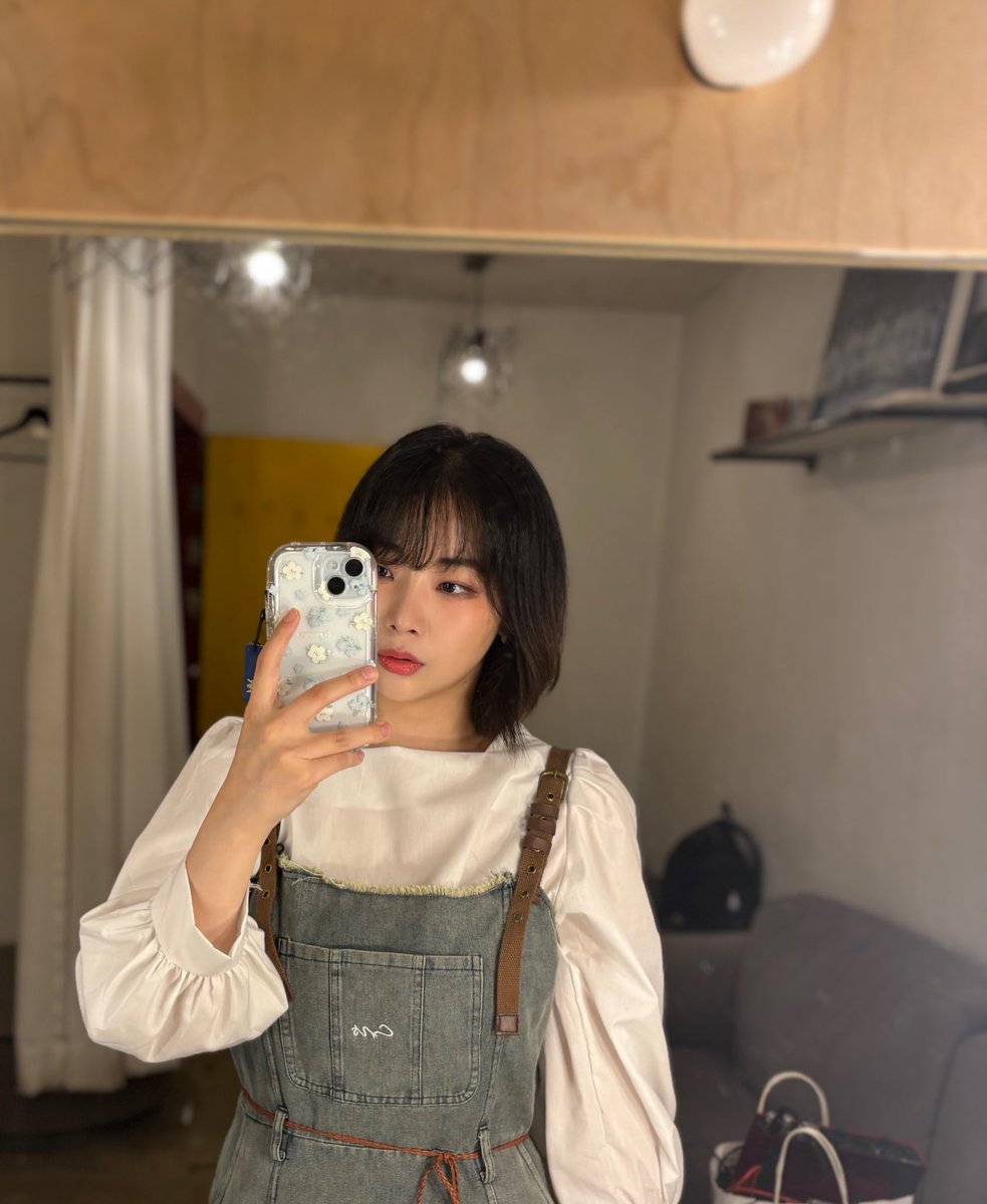 yechanXofficial's tweet photo. 좋은 하루 보내!☀️ https://t.co/od6QqQb7c8