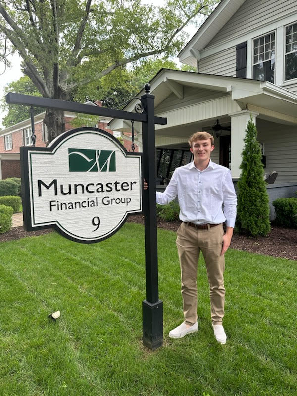 Muncaster Financial Group (@muncasterfin) on Twitter photo We were thrilled to host Cullen Jorgensen as a summer intern!
A rising senior at <a href="/DavidsonCollege/">Davidson College</a> majoring in Economics, Cullen learned the ins & outs of the financial planning industry.
Best of luck in the new school year!
#muncasterfinancialgroup #summerinternship #gvlsc We were thrilled to host Cullen Jorgensen as a summer intern!
A rising senior at <a href="/DavidsonCollege/">Davidson College</a> majoring in Economics, Cullen learned the ins & outs of the financial planning industry.
Best of luck in the new school year!
#muncasterfinancialgroup #summerinternship #gvlsc