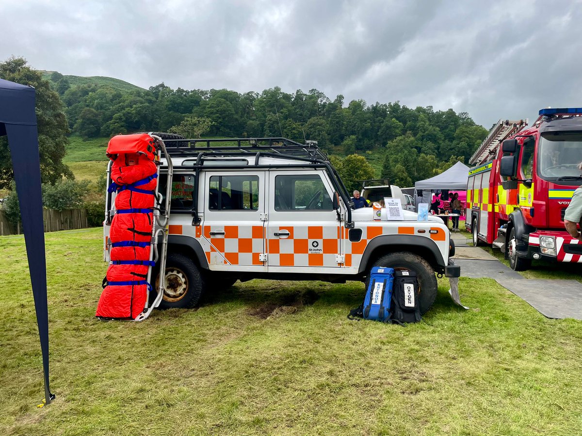 killinmrt87's tweet image. Some pics from supporting our local community #killinshow and climbing #Benledi with @SrfcRugby on Saturday.