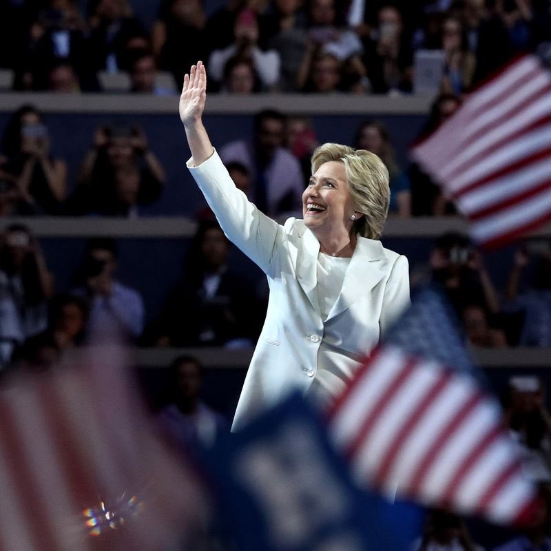 Hillary Clinton would have been an amazing President of the United States.

RETWEET if you agree!