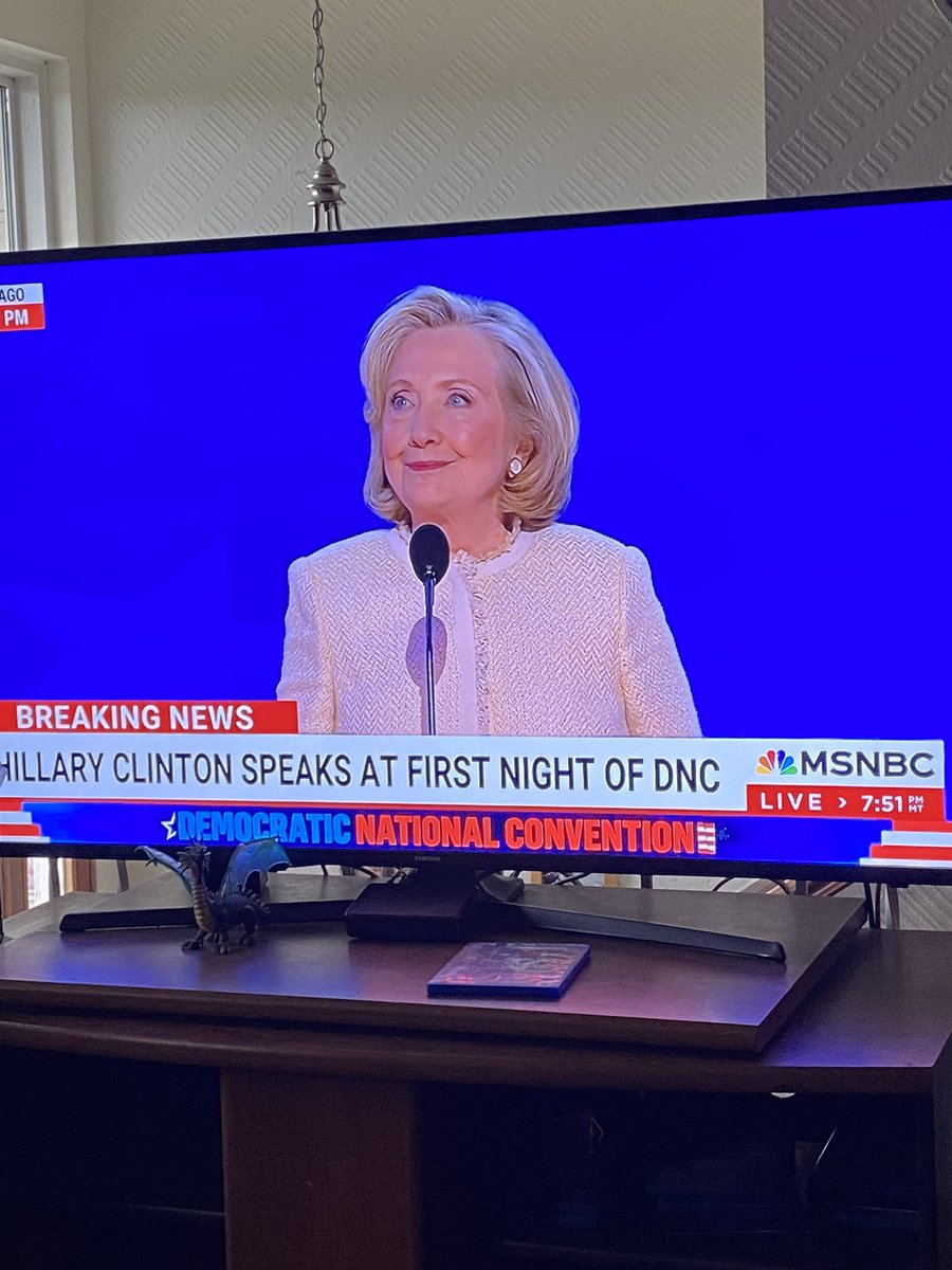CALoyalVamp's tweet photo. #Keepfighting #HillaryClinton #DNC 
When we fight…WE WIN! 
#HarrisWalz2024 https://t.co/c5ZsjcWADS