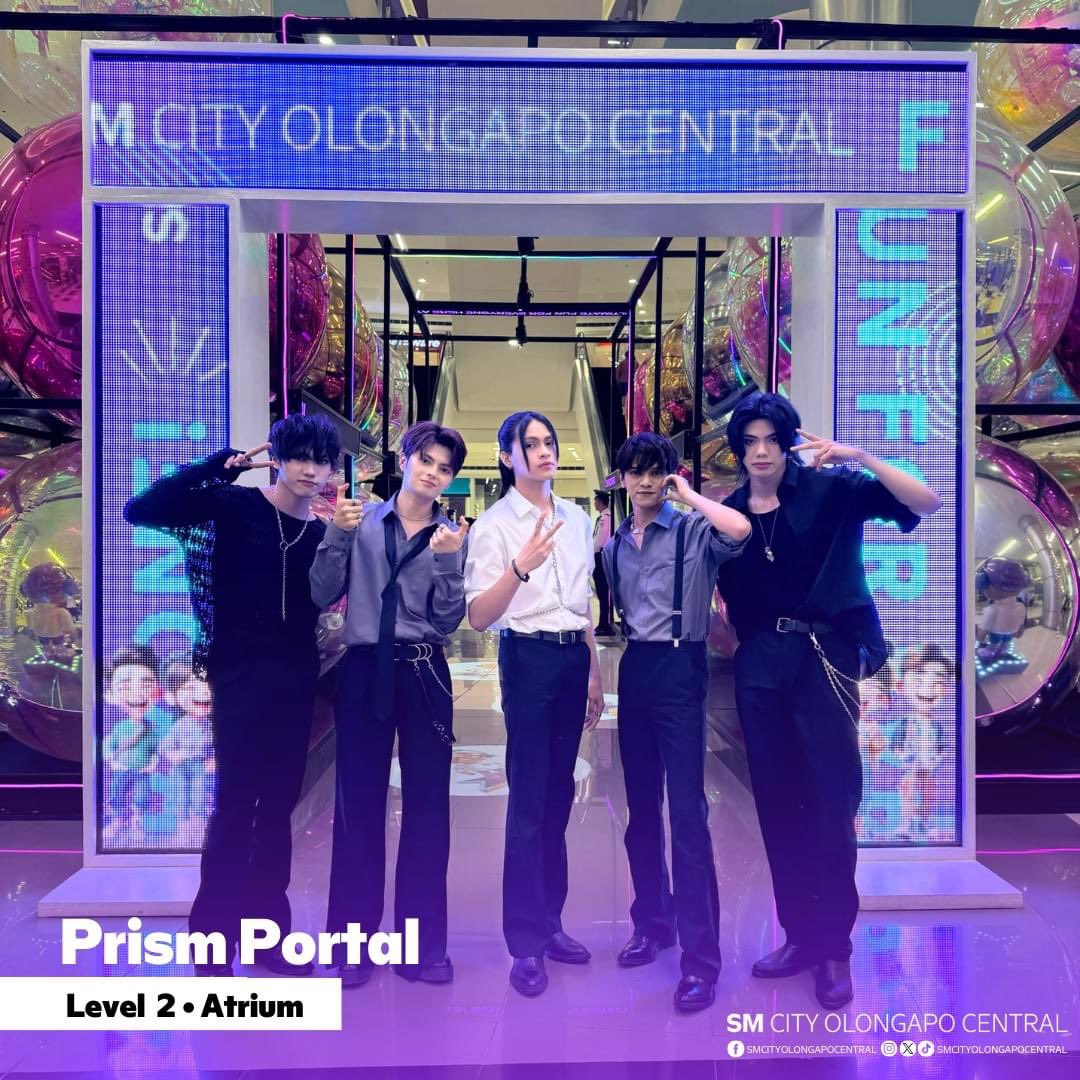 NewIDJomOFC's tweet image. [📸] #Jom_Pics

Capture the perfect shot at the Prism Portal and experience #FunForEveryone 
Step into a big, colorful portal filled with cool sights and make fun memories with your #SMFam. ✨🤩
#EverythingsHereAtSM
#YoureAlwaysWelcomeHere

🔗: facebook.com/share/pDw1ne7a…

#New_ID