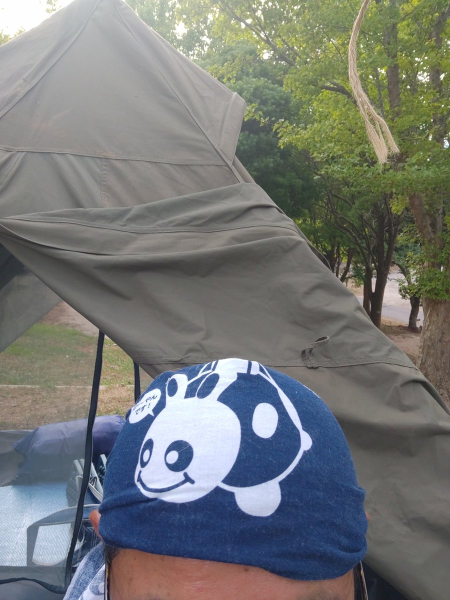 ha_mi6955's tweet photo. 焼焼売
鰻の蒲焼き
今回初のアルコールストーブ
がーやんの手拭い
宍道ふるさと森林公園 https://t.co/ohF5I2hSUW