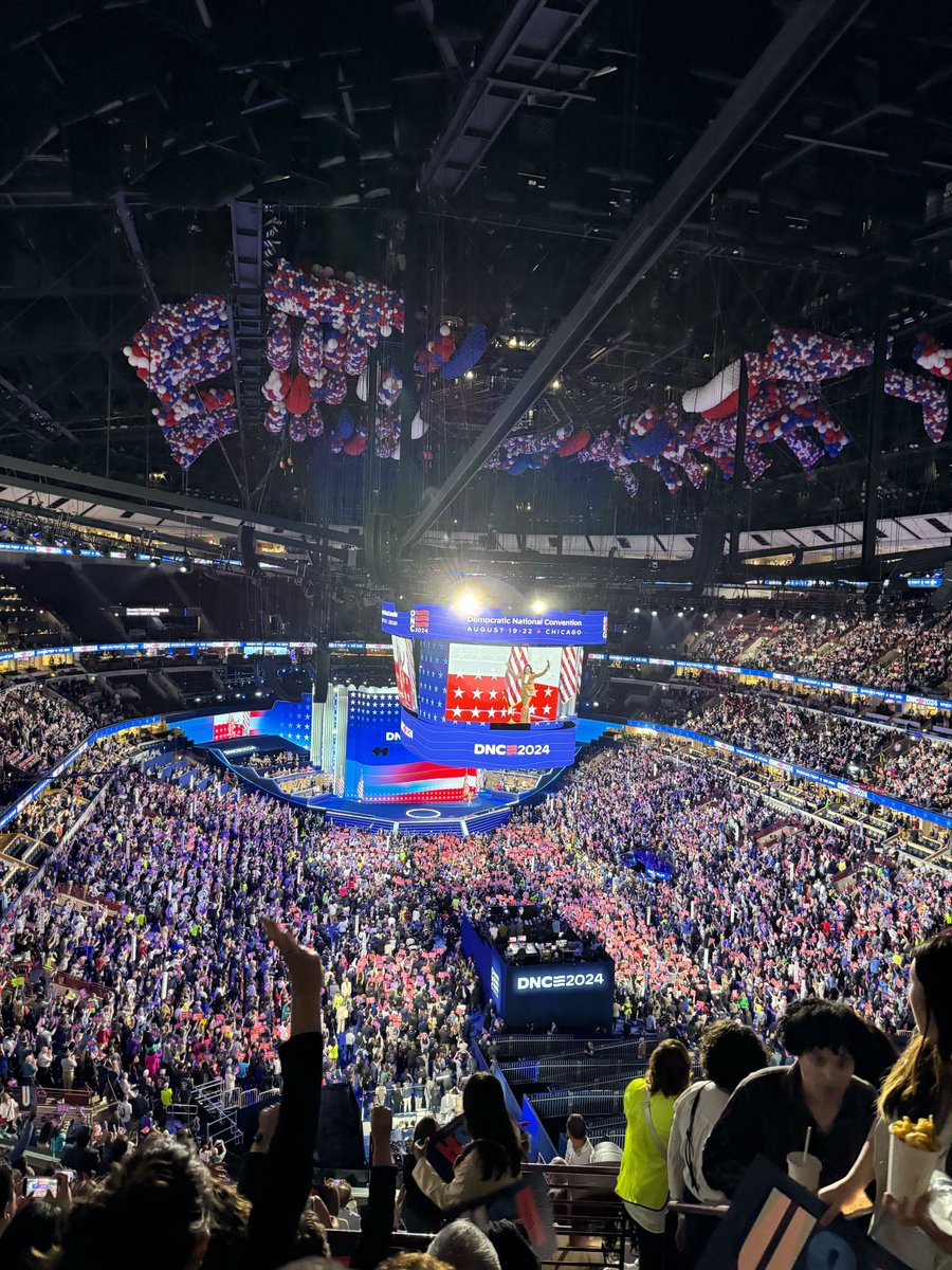 NJCitizenAction's tweet image. @MCollinsgruNJCA is at the #DemocraticConvention tonight with other #PaidLeave champions. It&apos;s a blue wave of energy as we join together to fight for #JobProtection #PaidLeaveForAll #CareEconomy