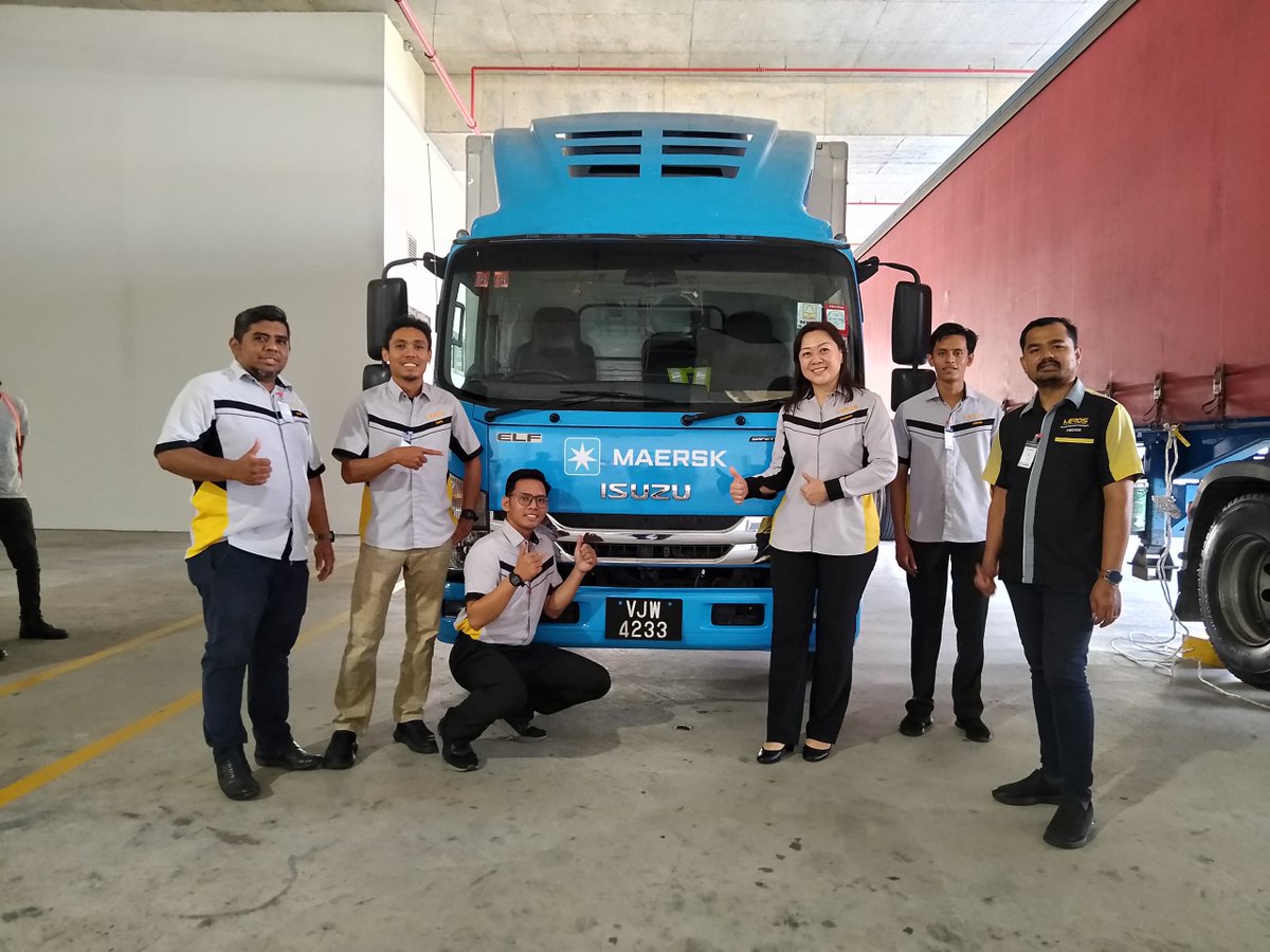 mirosroadsafety's tweet image. Sertai kami untuk menjadi pemandu yang lebih beretika dan selamat!
Bersama kita jadikan jalan raya lebih selamat!

#PemanduanSelamat
#KeselamatanJalanRaya
#MIROS
#mirosroadsafety
#LFLogisticsServices
#MAERSKMCL