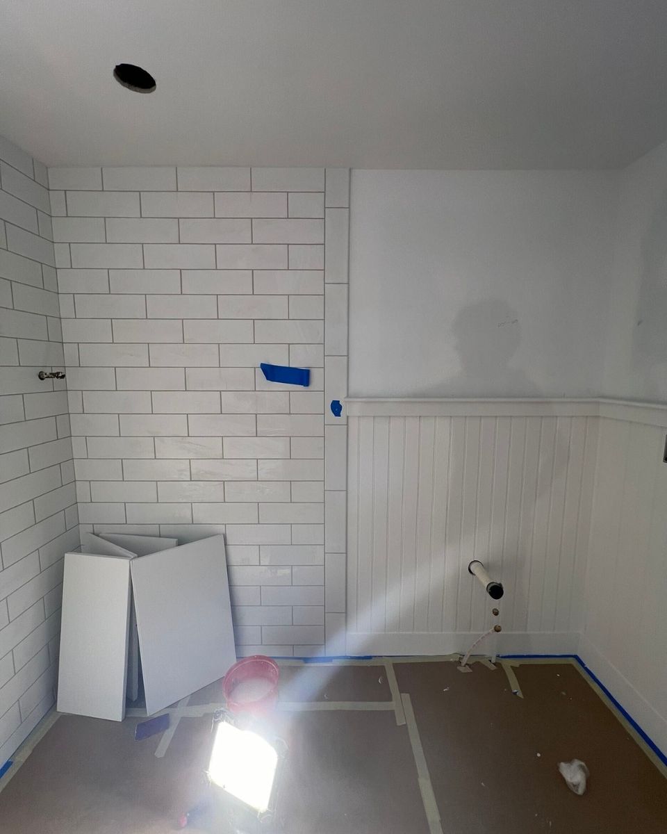 PhilbrookCC's tweet image. #ProgressReport – We’re about halfway through with this bathroom remodel, but the transformation is already incredible.
#BuiltByPhilbrook #CapeCodLiving #CapeCodBuilder #BathroomDesign