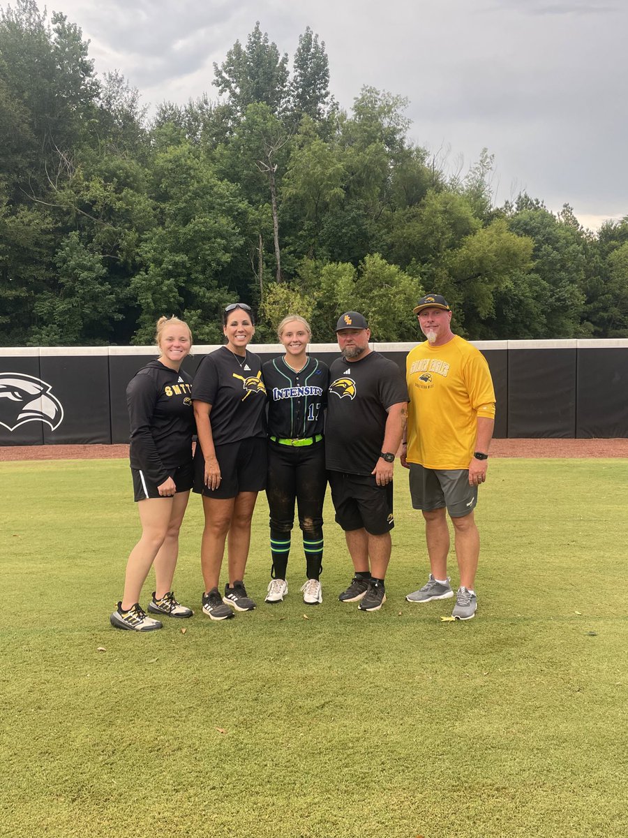 Ansley DeVos (@ansleydevos2025) on Twitter photo Thank you <a href="/SouthernMissSB/">Southern Miss Softball</a> for a great camp! I had a fun time and was excited to learn more about the program! <a href="/ElzeyMatt/">The Coach</a> <a href="/BigRockHawk/">Aaron Longenecker</a> <a href="/NataliePooleUSM/">Natalie Poole</a> <a href="/IzzyWerdann/">Izzy Werdann</a> Thank you <a href="/SouthernMissSB/">Southern Miss Softball</a> for a great camp! I had a fun time and was excited to learn more about the program! <a href="/ElzeyMatt/">The Coach</a> <a href="/BigRockHawk/">Aaron Longenecker</a> <a href="/NataliePooleUSM/">Natalie Poole</a> <a href="/IzzyWerdann/">Izzy Werdann</a>