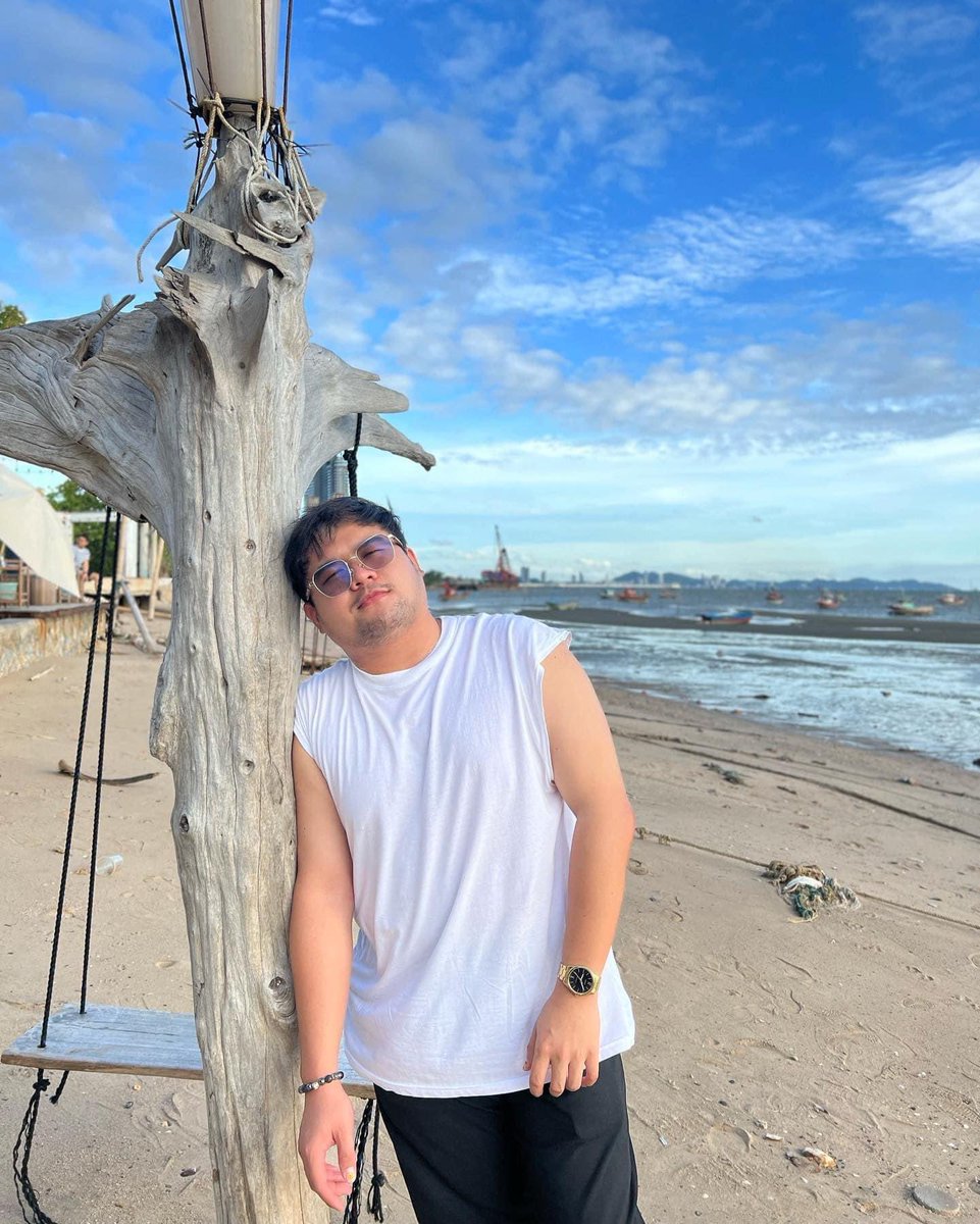 เห็นไหม เธอทำได้ดี 
โดยไม่ต้องมีฉันอยู่ 💔