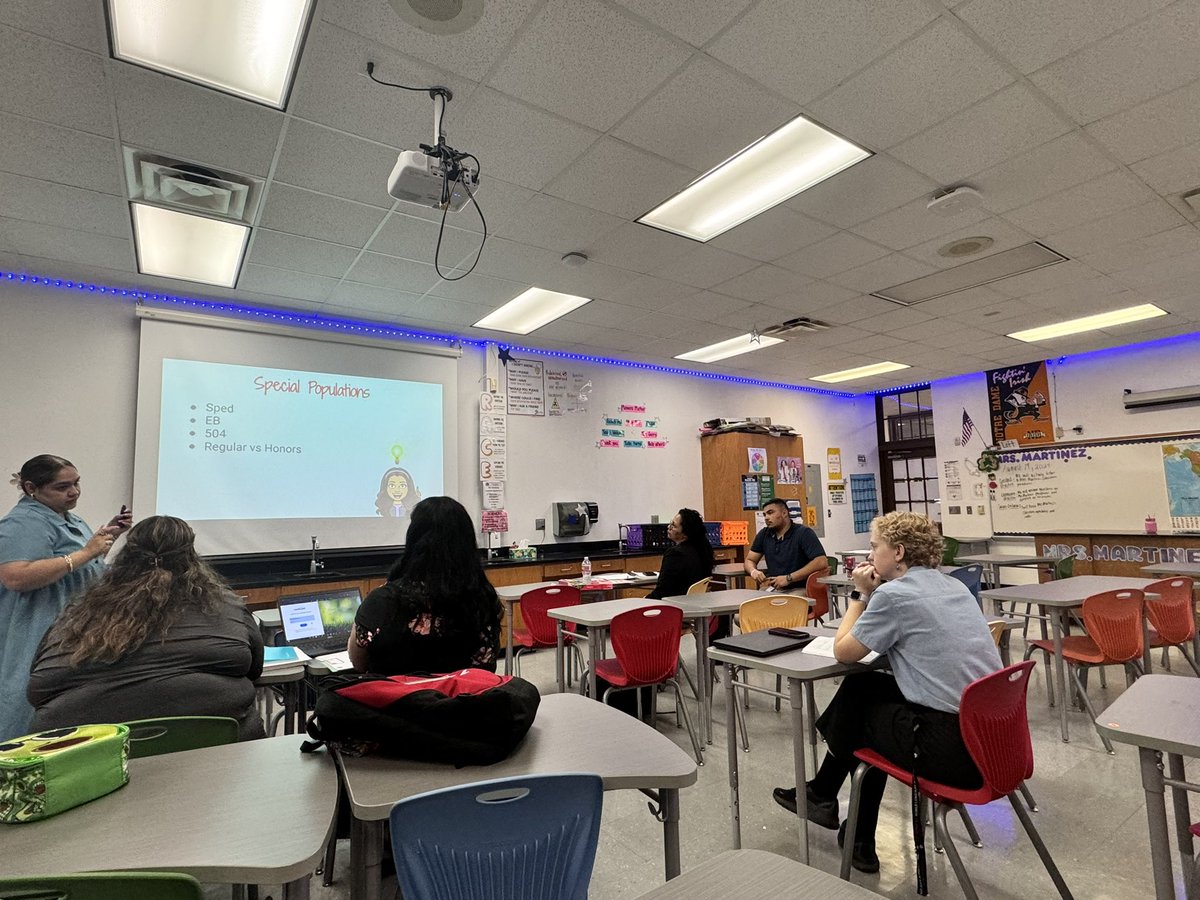 Vernon MS World Languages Academy tweet media