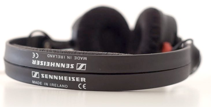 thran_obrien's tweet photo. @historyinmemes Sennheiser HD25 headphones. Industry standard for DJs. https://t.co/s7lyCIwsjb
