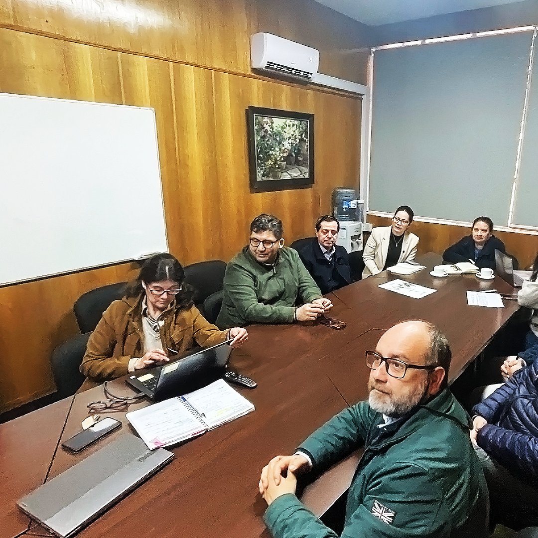 📣Mesa de trabajo junto a la Corporación Municipal de Fomento Productivo de #Curicó para la implementación de un plan piloto que permitirá a emprendedores y emprendedoras de la comuna recibir asesoría tributaria y de contabilidad por parte de nuestros académicos y estudiantes🚀