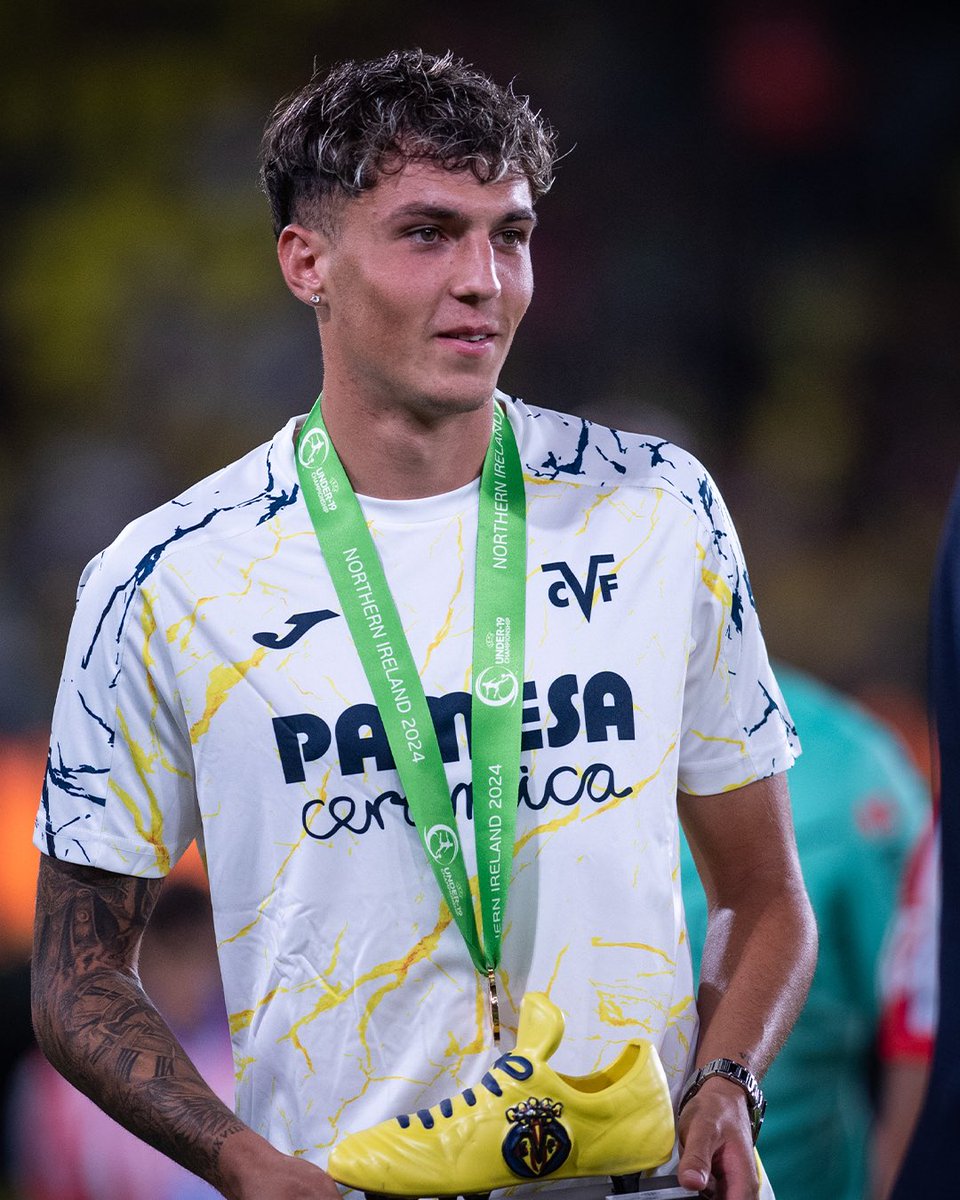 Gerard_Her_6's tweet photo. 💛🎖️ @villarrealcf @CanteraGrogueta https://t.co/UIeKoqbKFr
