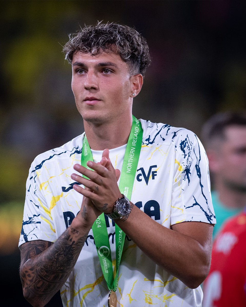 Gerard_Her_6's tweet photo. 💛🎖️ @villarrealcf @CanteraGrogueta https://t.co/UIeKoqbKFr