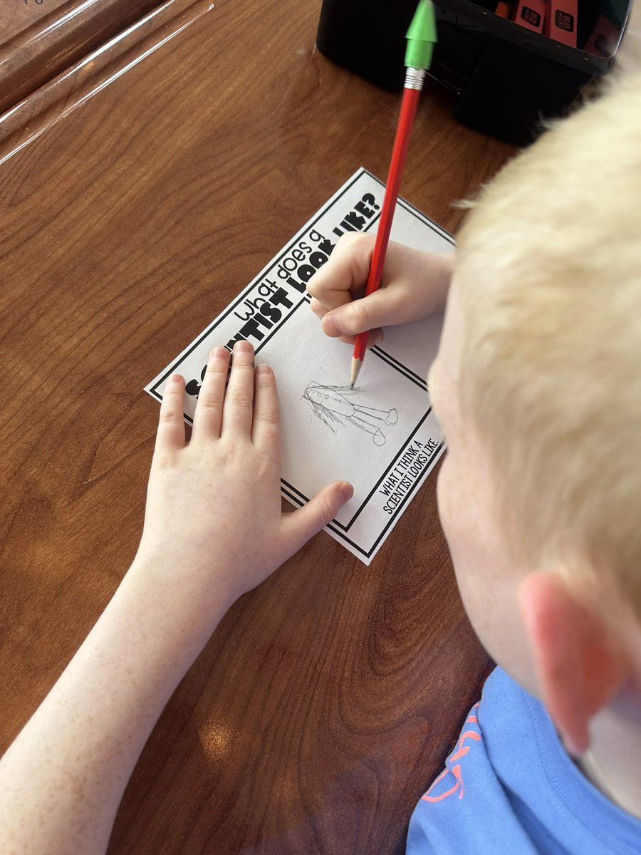 feelyinfifth's tweet photo. In Science today we talked about what a Scientist looks like. Students wrote characteristics and had a tower building contest and then they even got to draw what they thought a scientist looked like! 🧑‍🔬🧪 @elementary_east @JWankum https://t.co/x5D13K4Eav