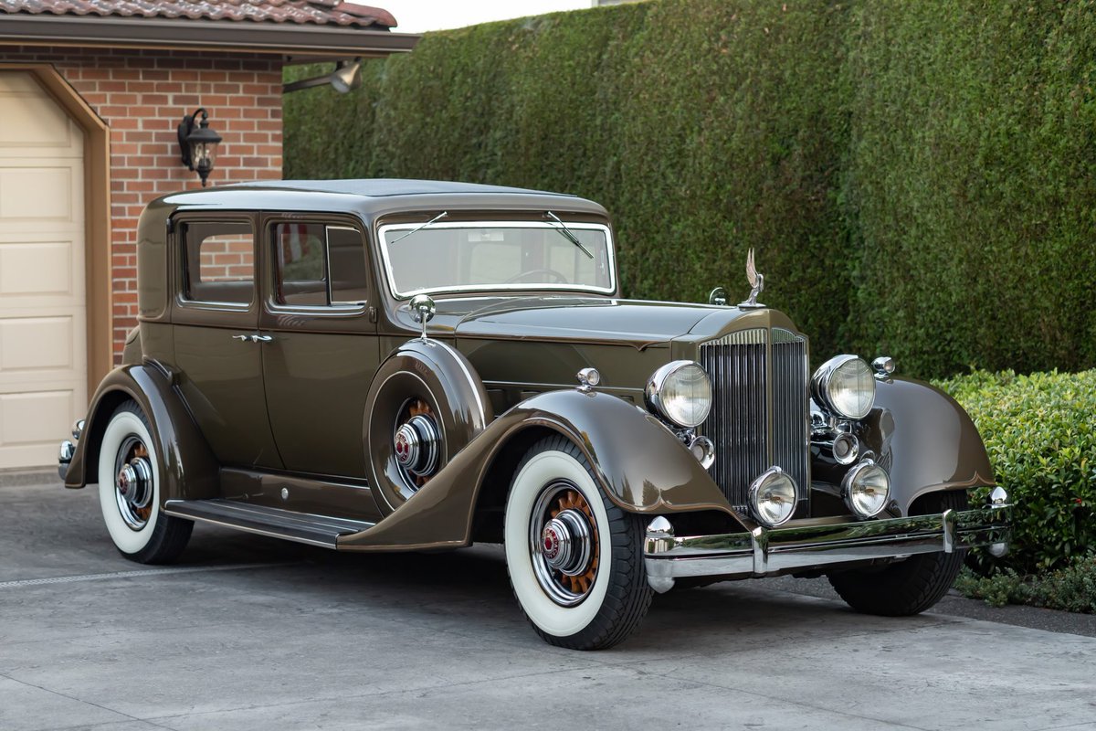 All_The_Cars_12's tweet photo. 1934 Packard Twelve Club Sedan
#packard #packardtwelve #packardperformance #classiccars 
Naturally-Aspirated 7.3L V12 - 160HP https://t.co/zWcruFBwuF