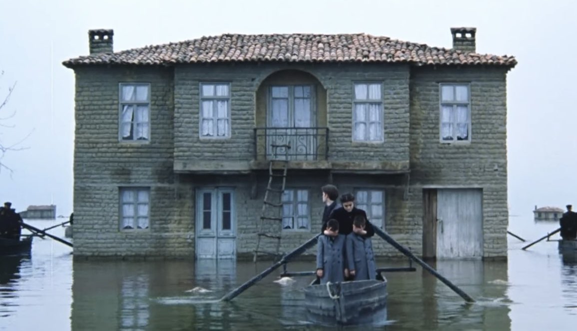 Theo Angelopoulos, The Weeping Meadow (2004)